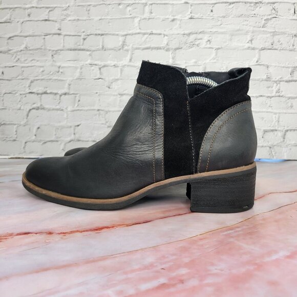 Kork-Ease Shoes - Korks Boots Womens 9.5 Thyone Black Side Zip Leather Suede Ankle Bootie
